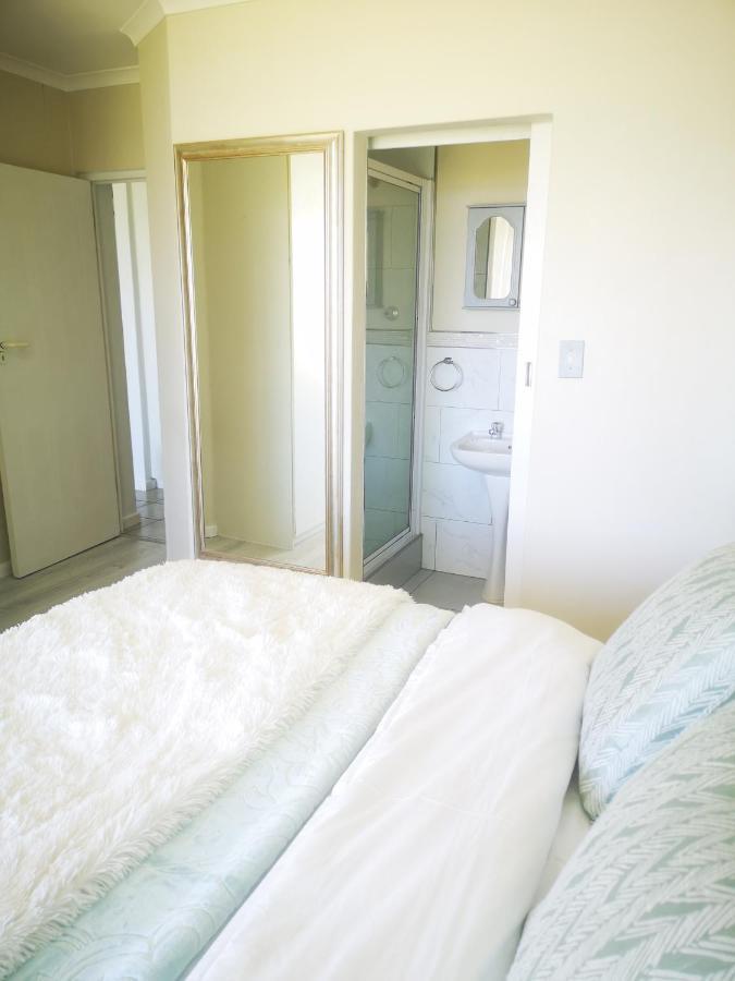 Cape Town Family Beachfront Apartment Leisure Bay Bagian luar foto
