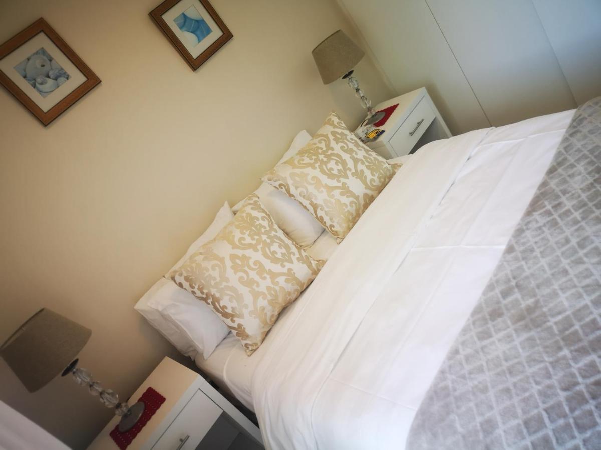 Cape Town Family Beachfront Apartment Leisure Bay Bagian luar foto