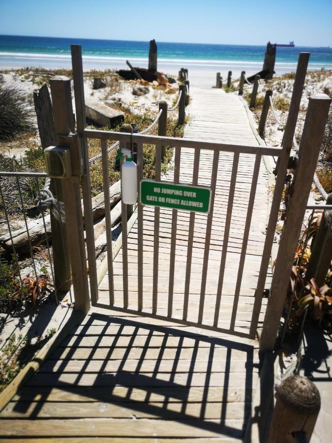 Cape Town Family Beachfront Apartment Leisure Bay Bagian luar foto