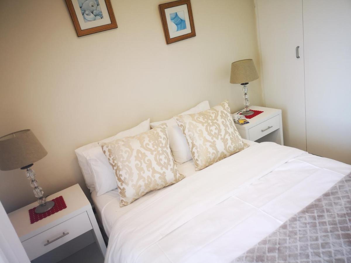 Cape Town Family Beachfront Apartment Leisure Bay Bagian luar foto